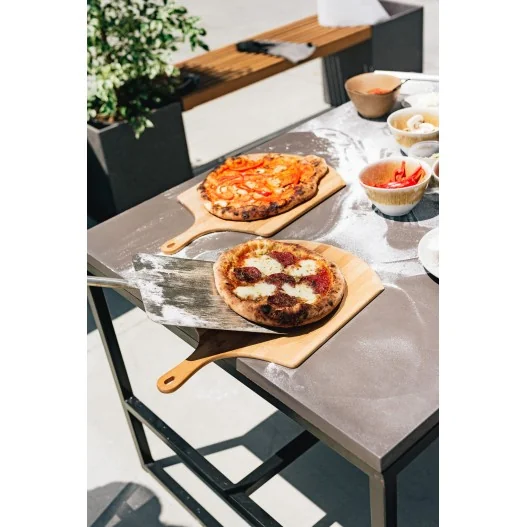 Mesa Tribeca en hormigón gris liso.... Mesa Tribeca en hormigón gris liso....