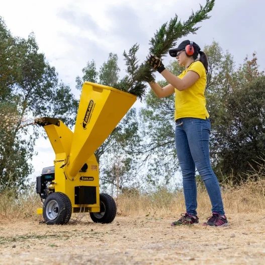 Biotrituradora de ramas GARLAND... Biotrituradora de ramas GARLAND...